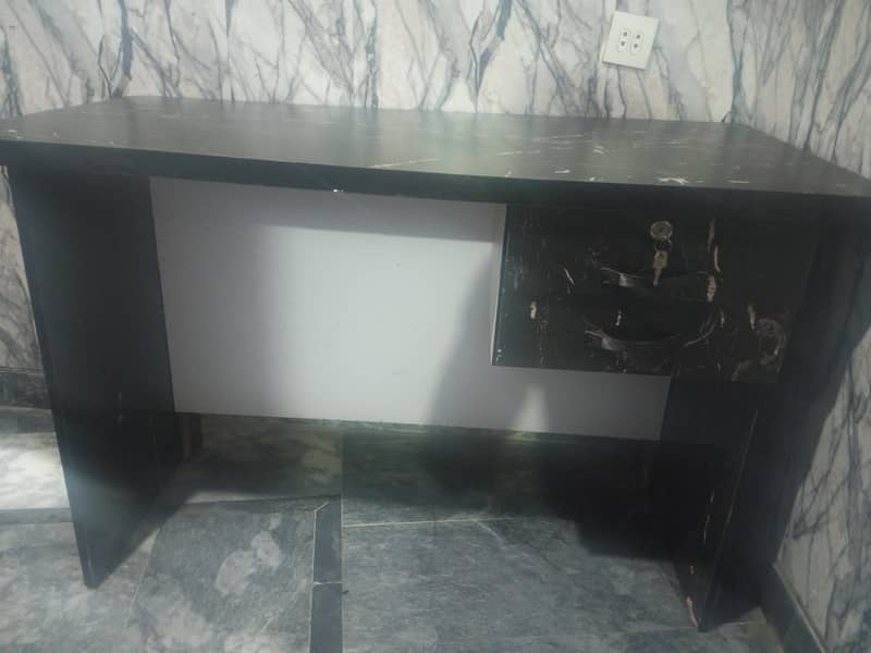 computer table 0