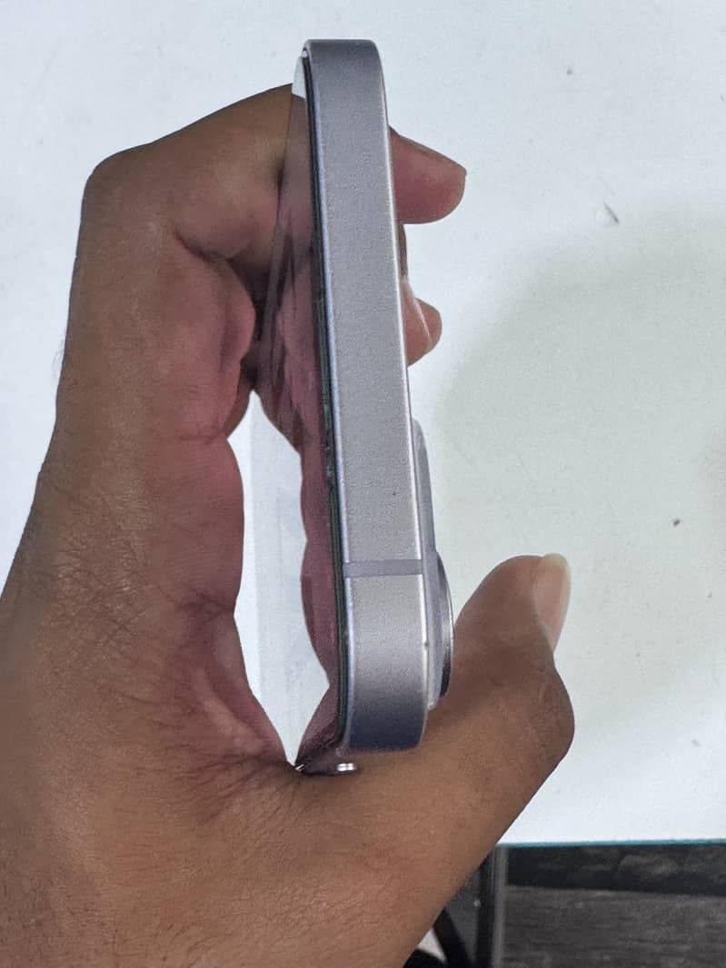 Apple iPhone 14 plus 0