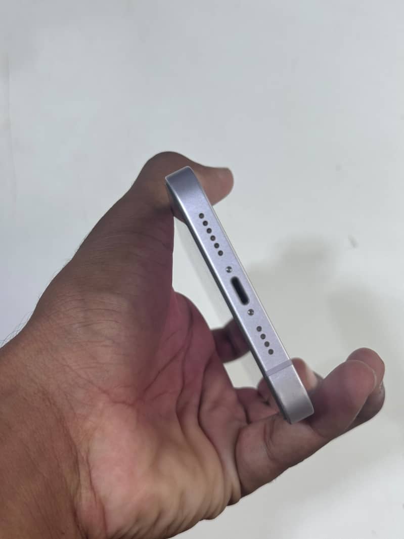 Apple iPhone 14 plus 4