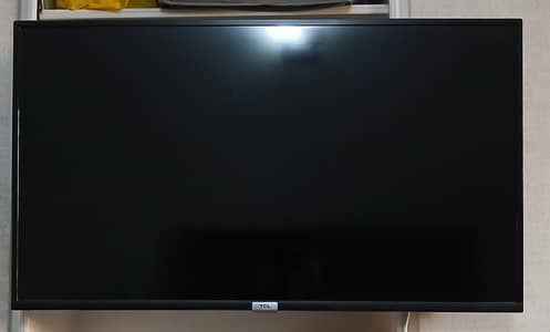 selling tcl led tv condition 10/10