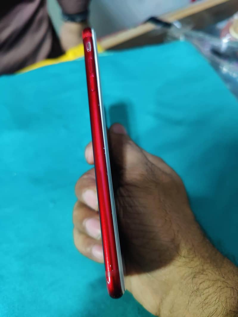 Apple iPhone 7 Plus 4