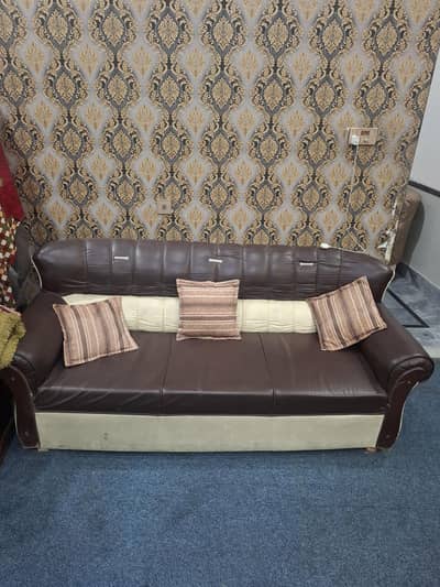Complete Sofa Set with 2 Side tables