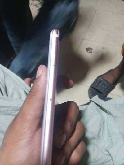 Apple iPhone 6S