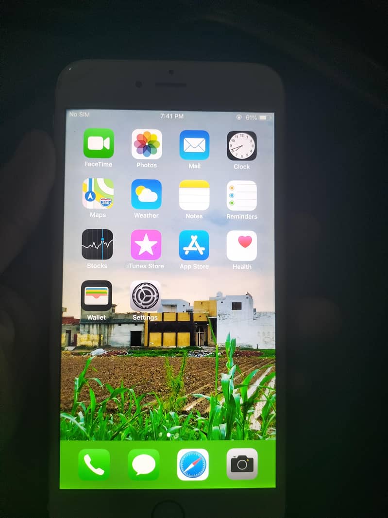 Apple iPhone 6 Plus 4