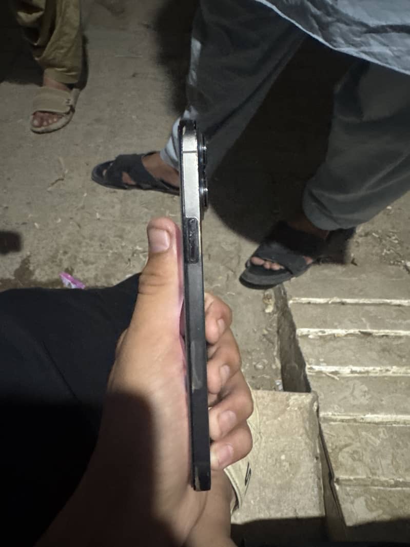 Iphone 13 pro max 2