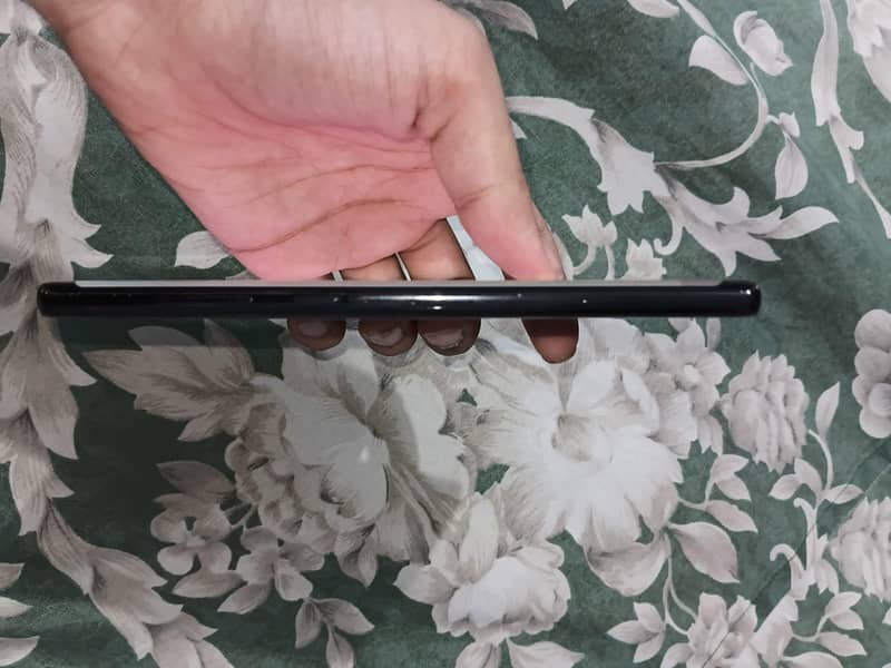 Samsung Mobile Note 8 5
