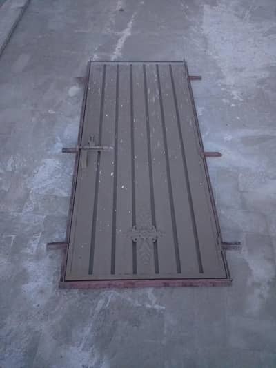 Iron Door 40Kg max