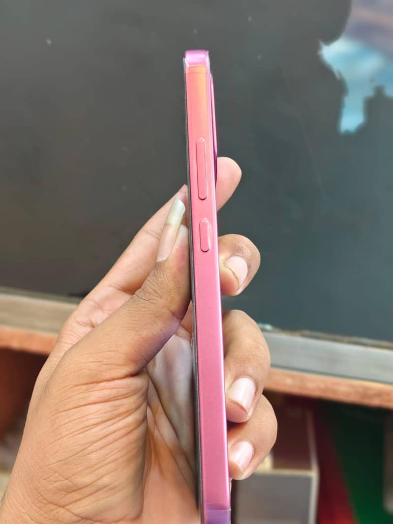 OPPO A6 pro 1
