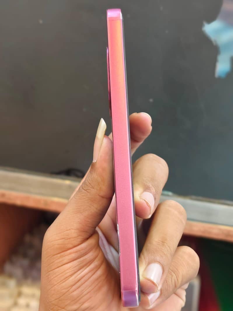 OPPO A6 pro 3