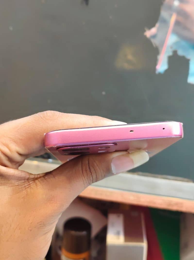 OPPO A6 pro 4