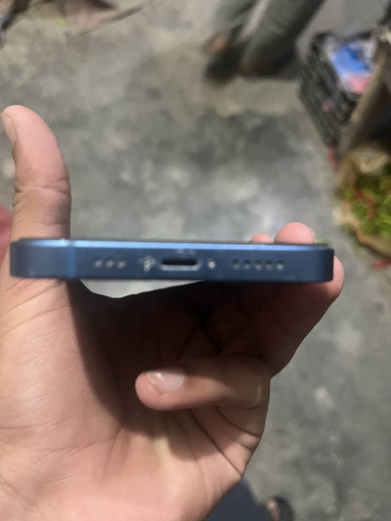 Apple iPhone 13 1