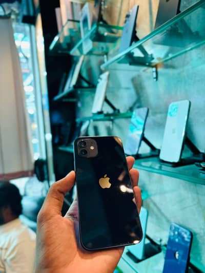 Apple iPhone 12