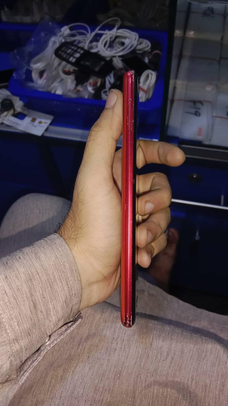 Sharp Aquos R3 2