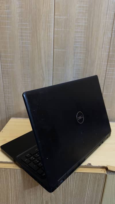 Dell Latitude 5590 | i5 8th Gen | 8GB RAM | 512GB SSD | Touch Screen