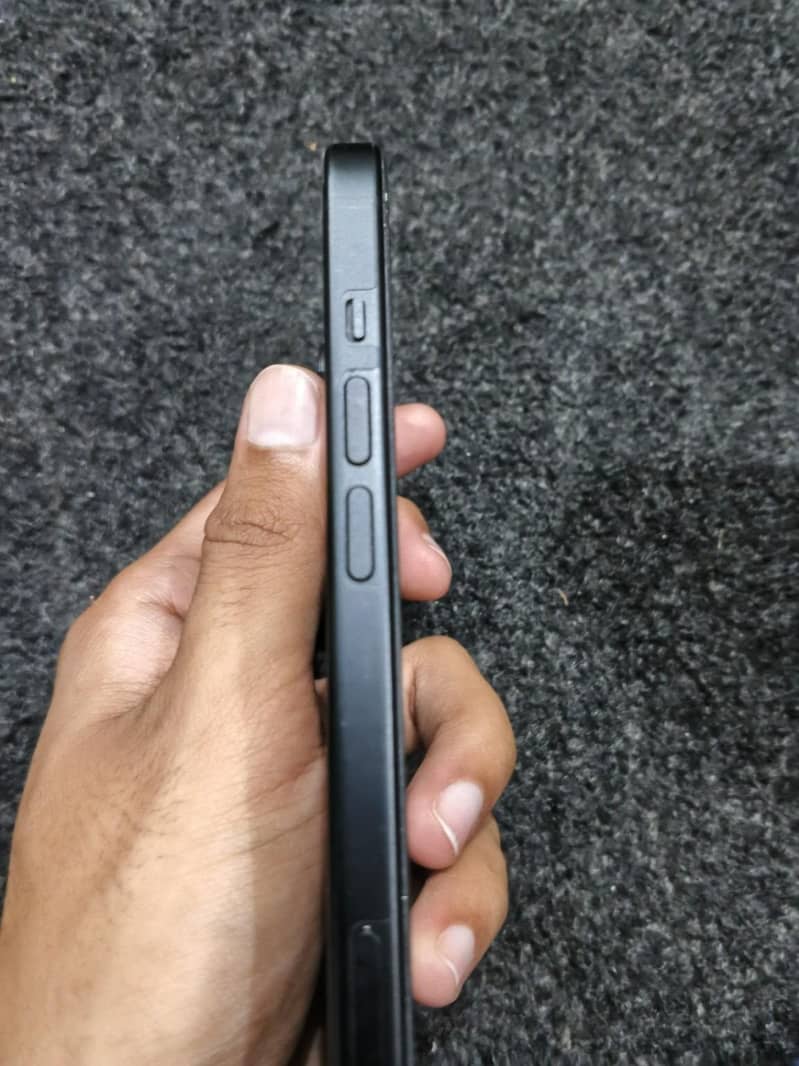 Apple iPhone 15 0