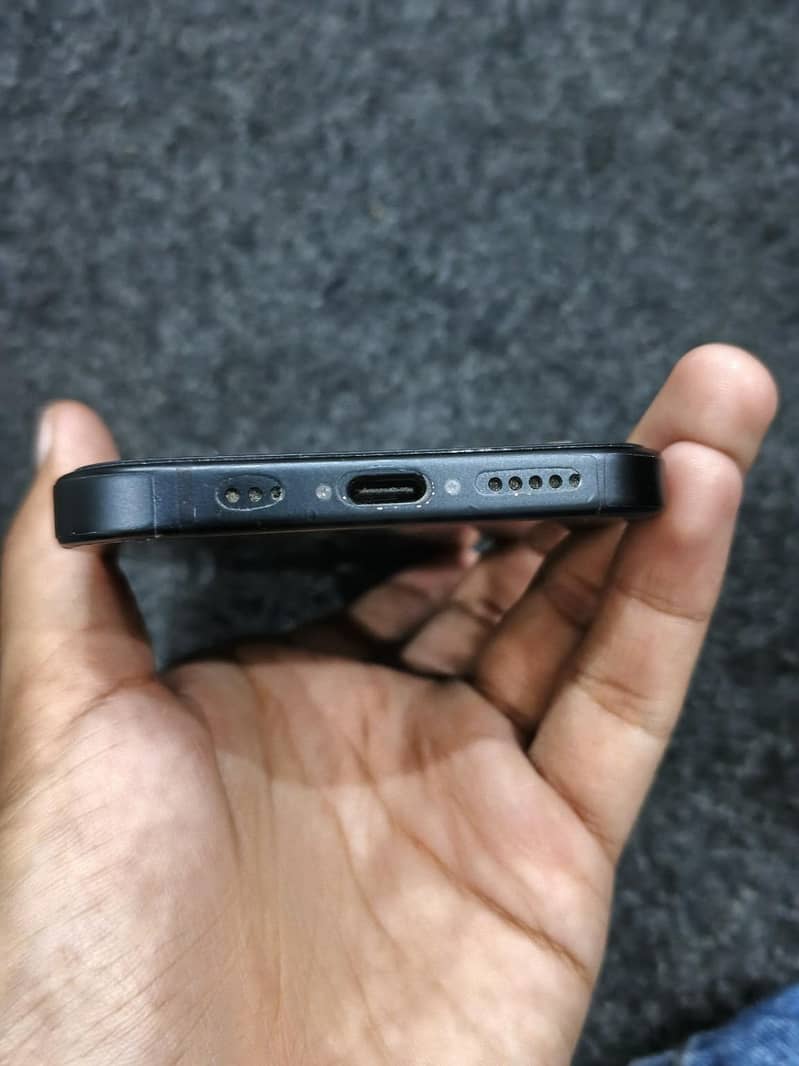 Apple iPhone 15 2