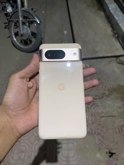 Google Pixel 8