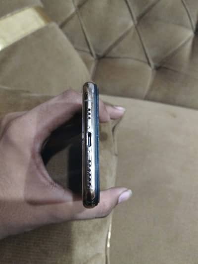 Apple iPhone XS