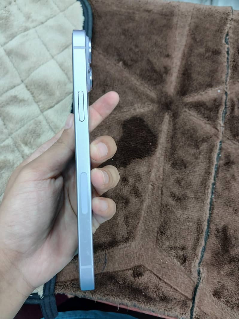 Apple iPhone 14 plus 3