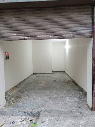 140 SQF shop for rent sabzazar