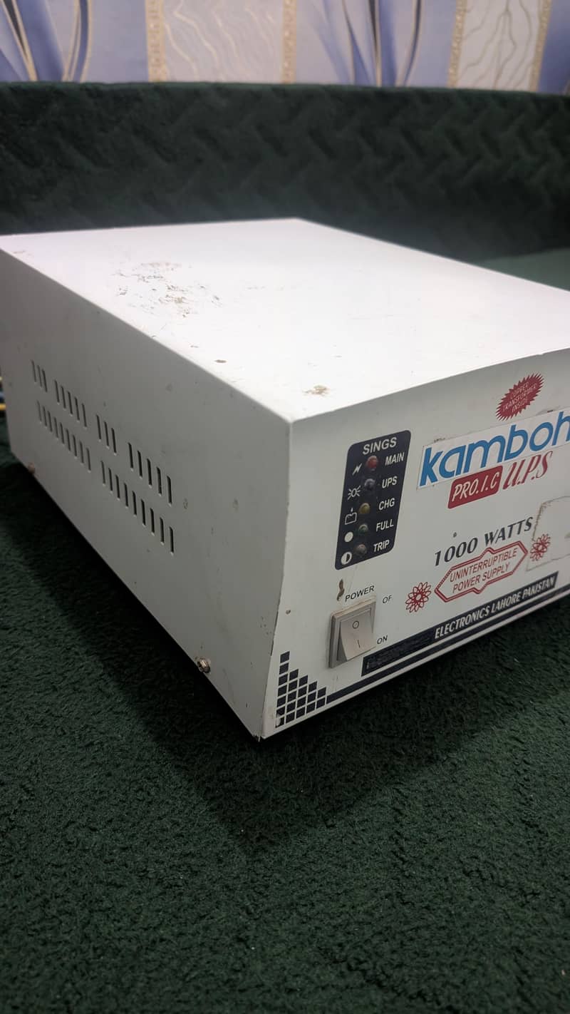 usable UPS 2battery 1