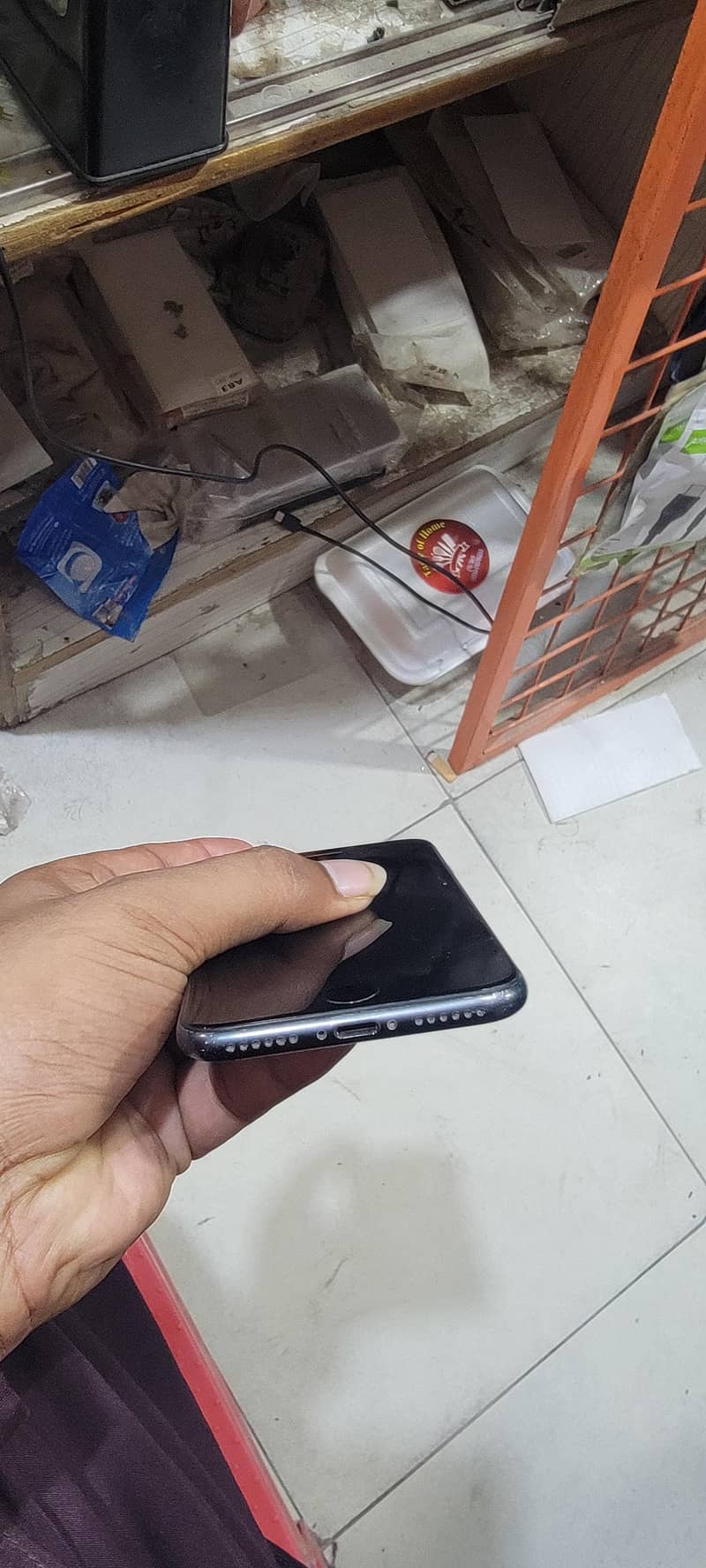 Apple iPhone 7 1
