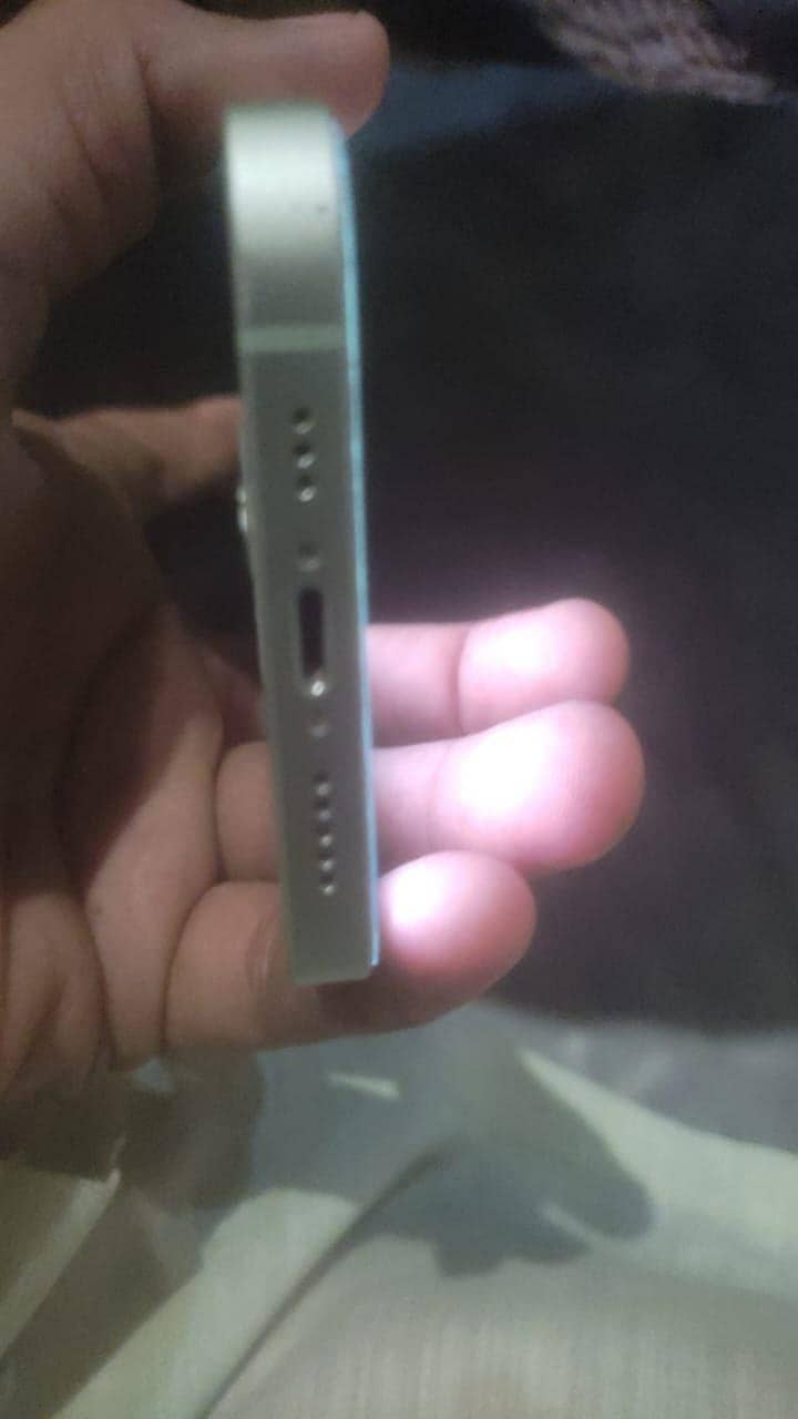 Apple iPhone 12 5