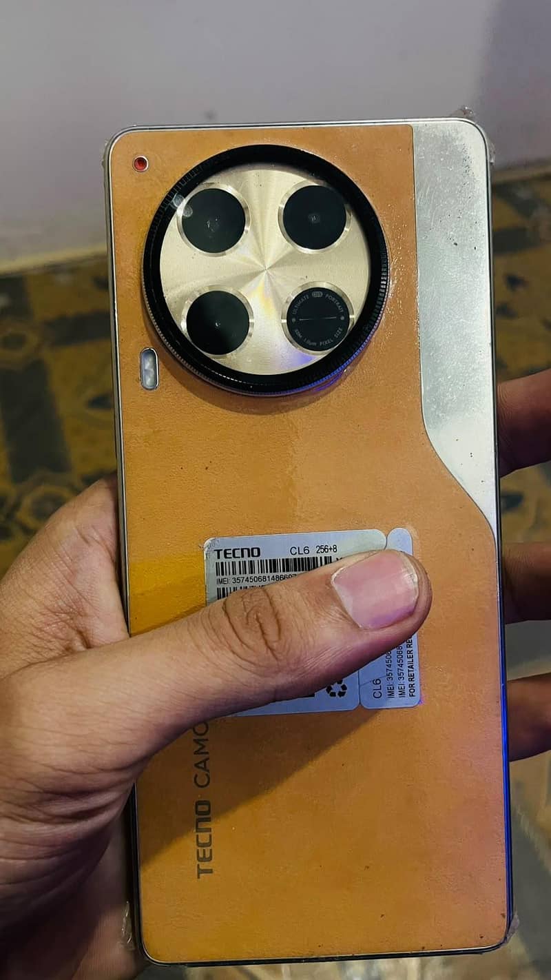 Tecno CAMON 30 0