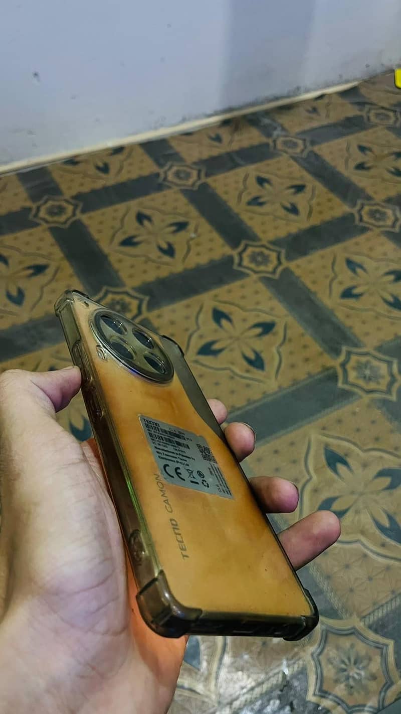 Tecno CAMON 30 9