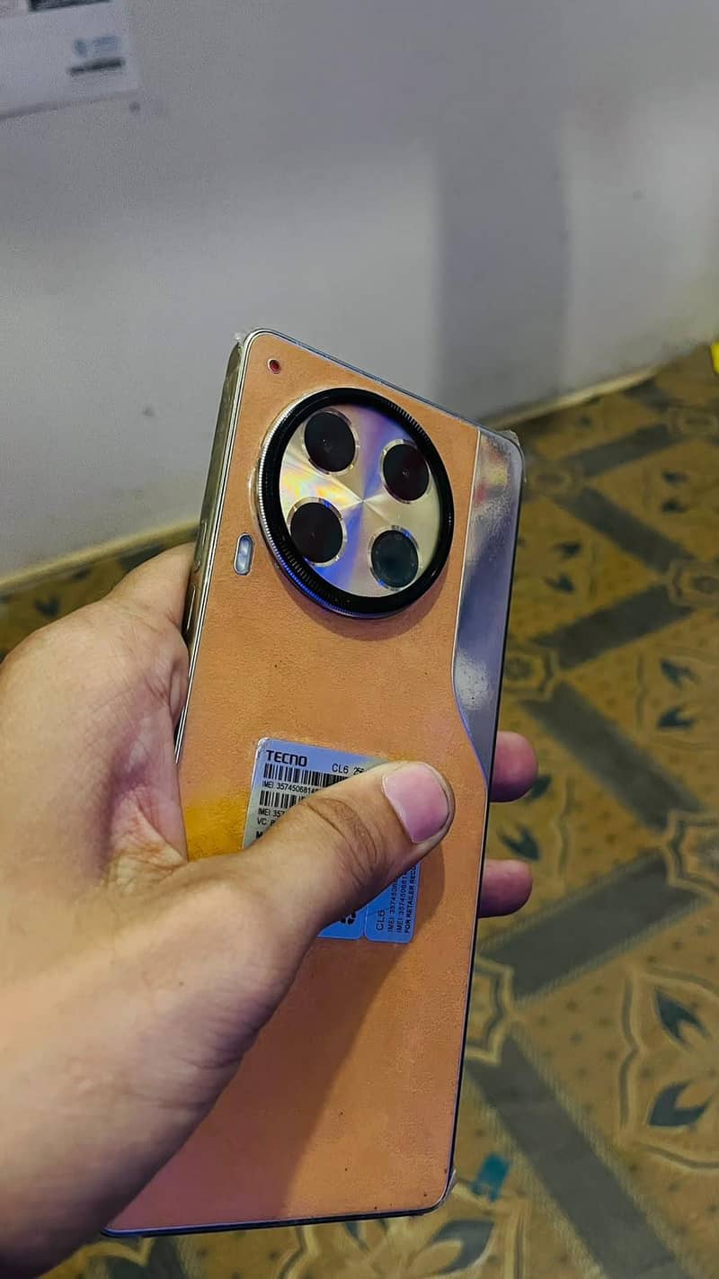 Tecno CAMON 30 12