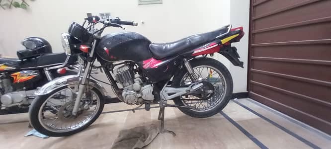 Ravi Piaggio 125 storm for sale