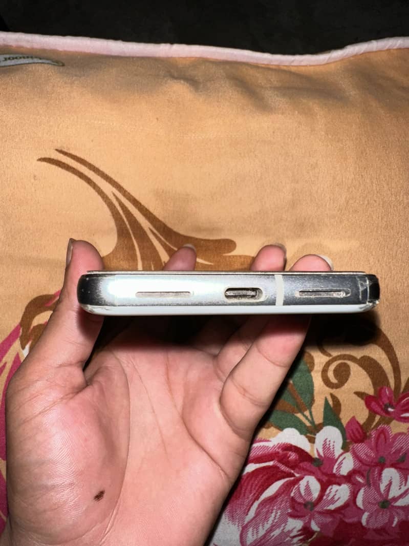 Google Pixel 8 1