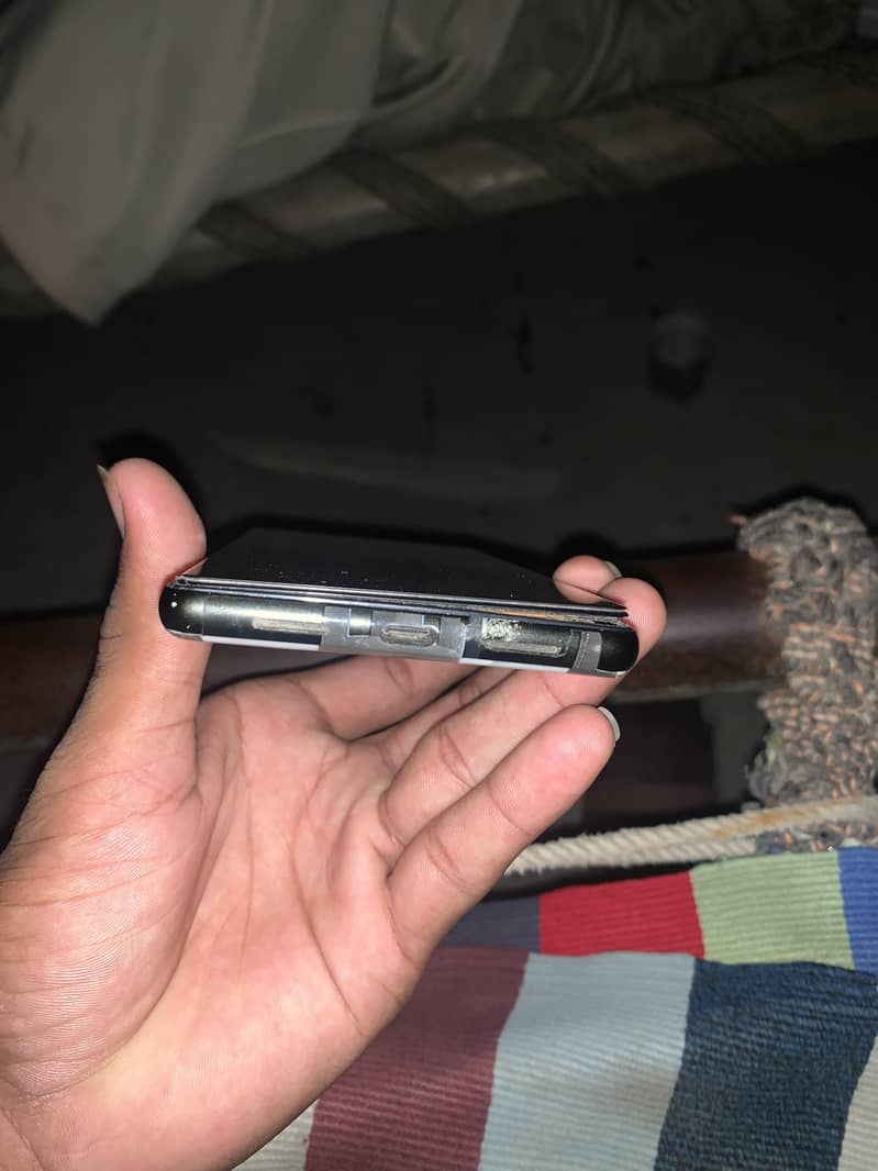 Google Pixel 6 4