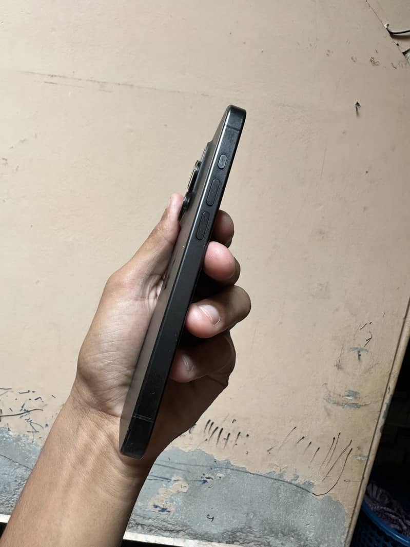 Apple iPhone 15 Pro Jv 2