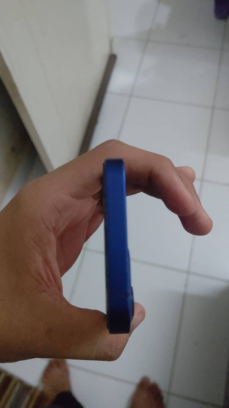 Apple iPhone 12 mini 4