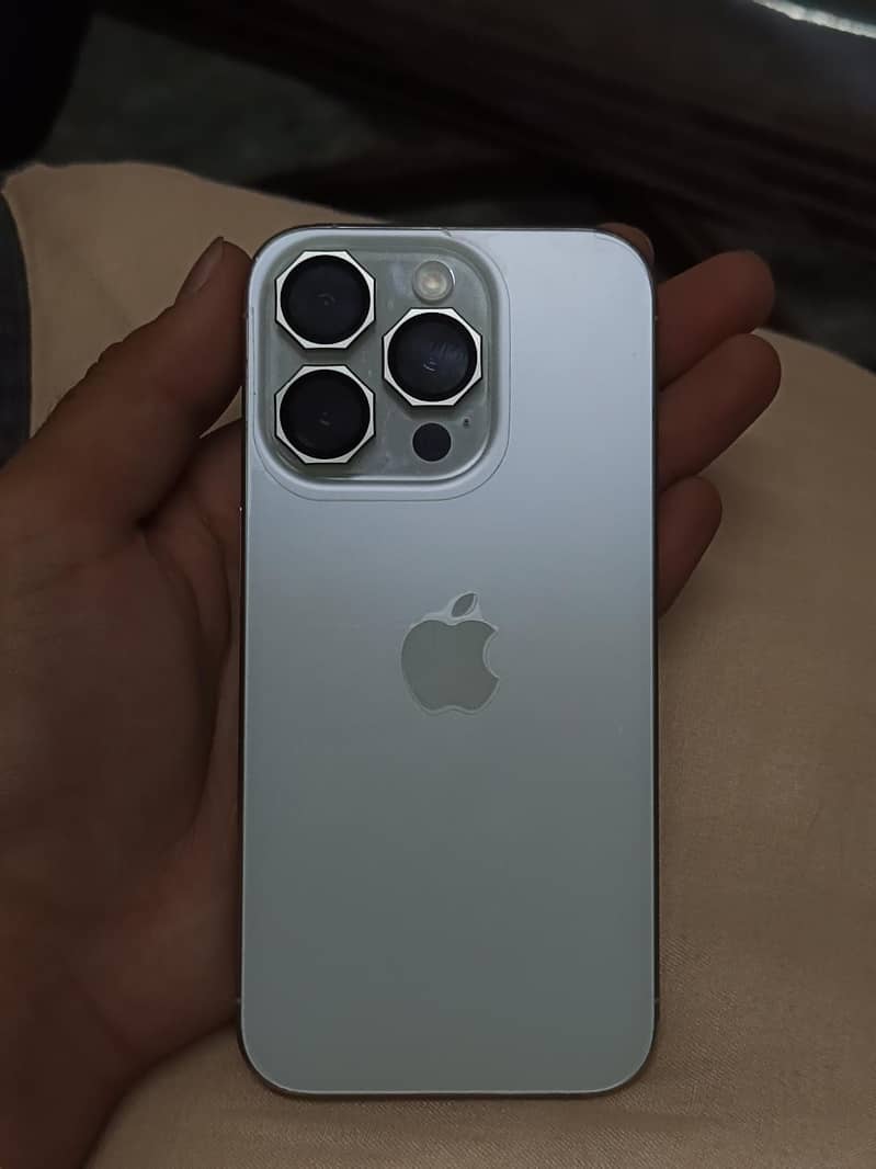 Apple iPhone 15 Pro 5