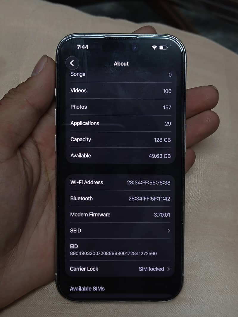 Apple iPhone 15 Pro 6