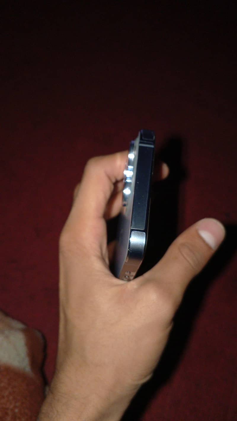 Apple iPhone 13 Pro 6