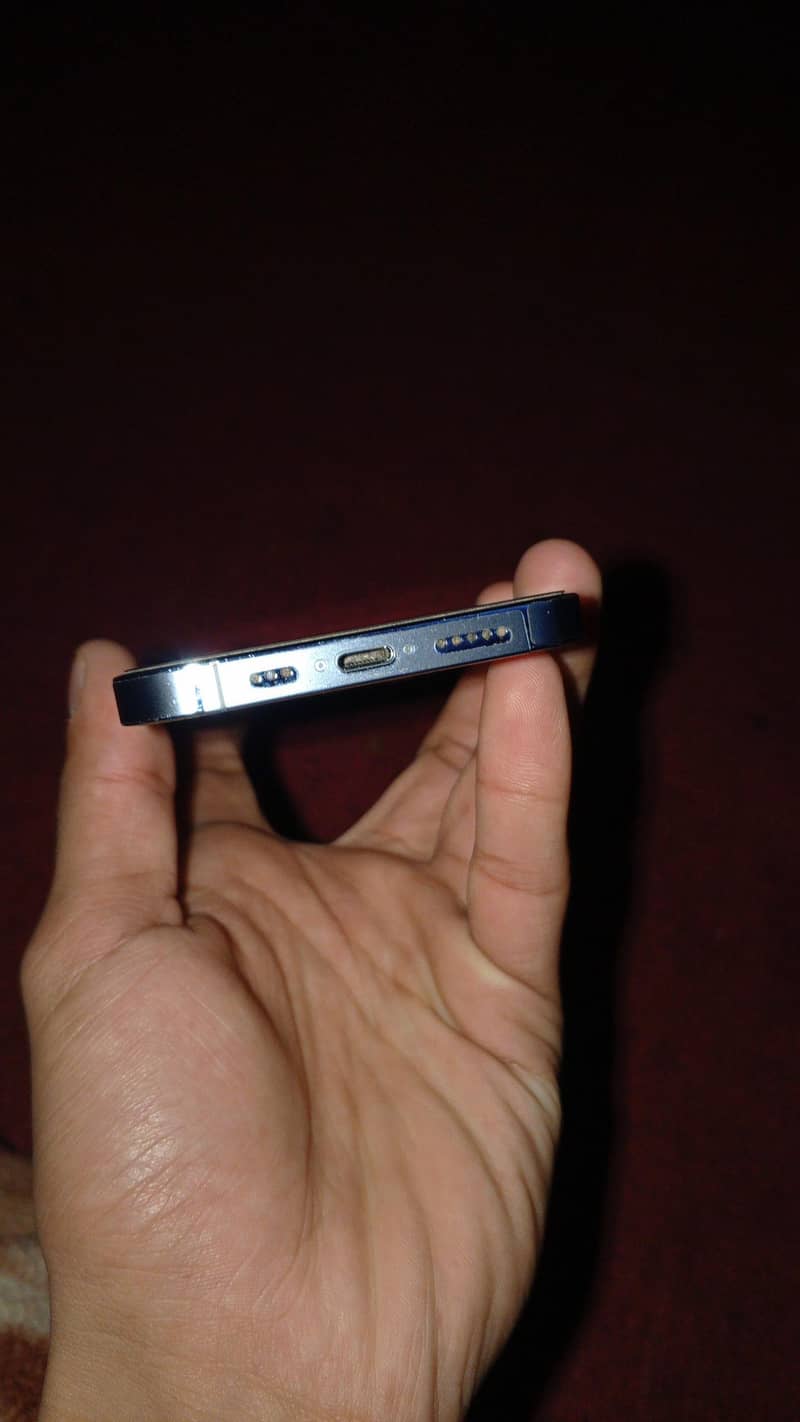 Apple iPhone 13 Pro 8