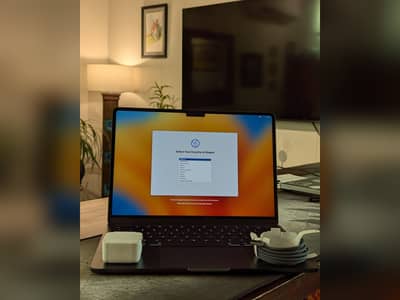 MacBook Air M2 13 inch 16GB 1TB Midnight Non Active Apple Warranty