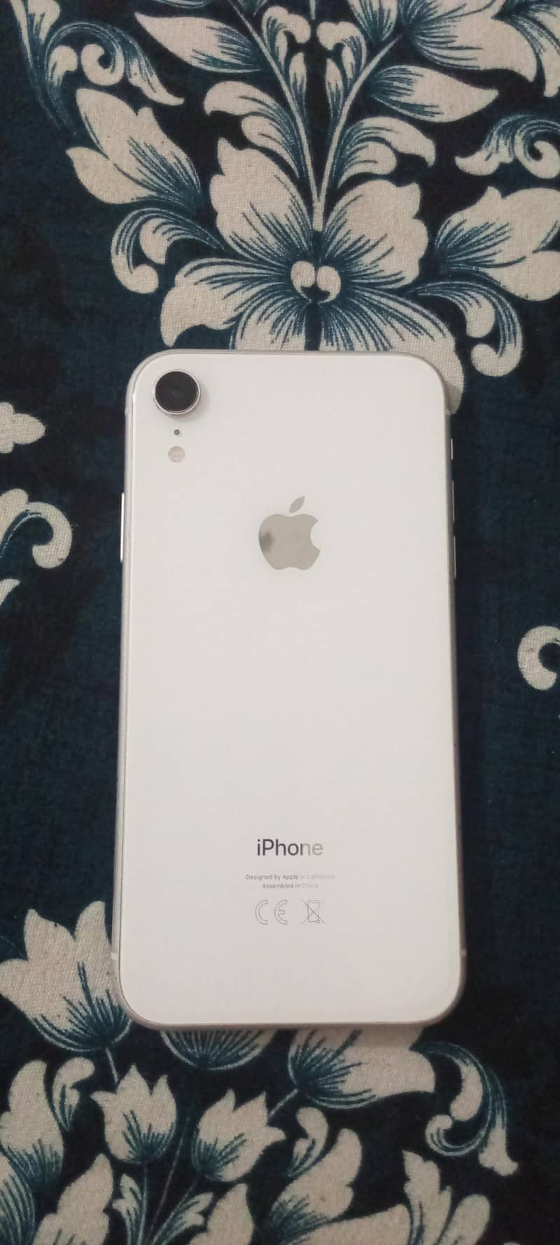 Apple iPhone XR 1