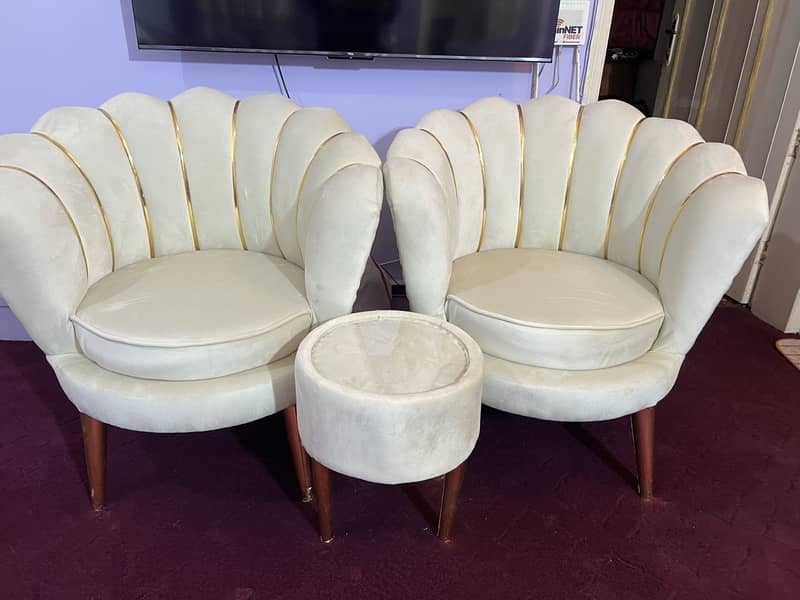 Off-White 2-Chair Set with Table 3