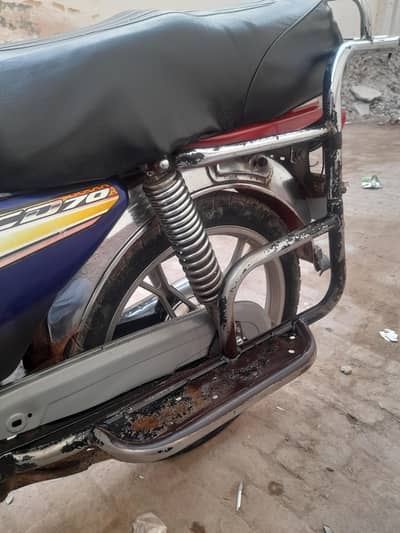 moon star self start hai sirf battery Lagana padegi