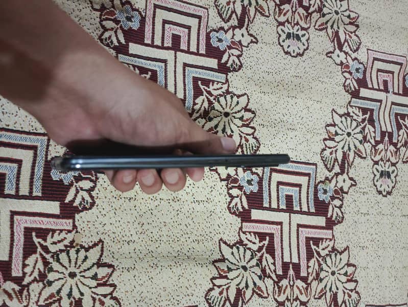 Vivo V21e 4