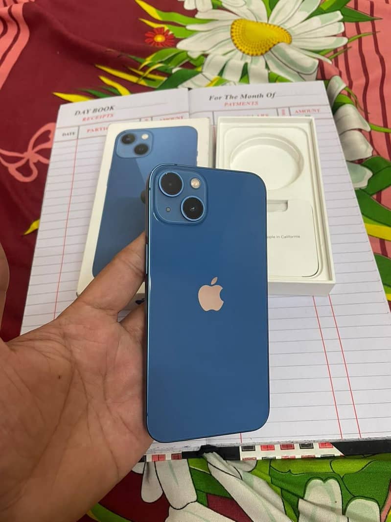 Apple iPhone 13 1
