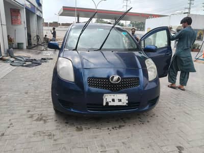 Toyota Vitz 2006