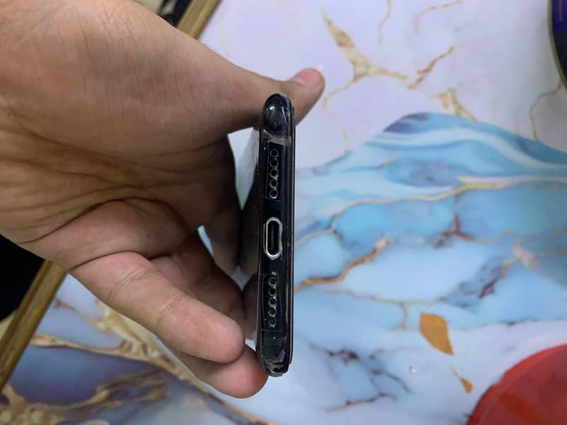 One Plus 6T 3