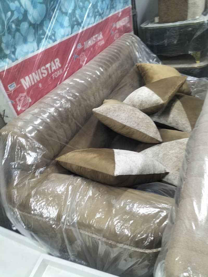 7 seater sofa 0