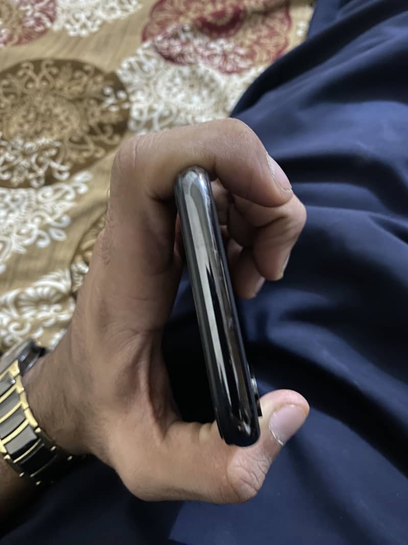 Apple iPhone X 1