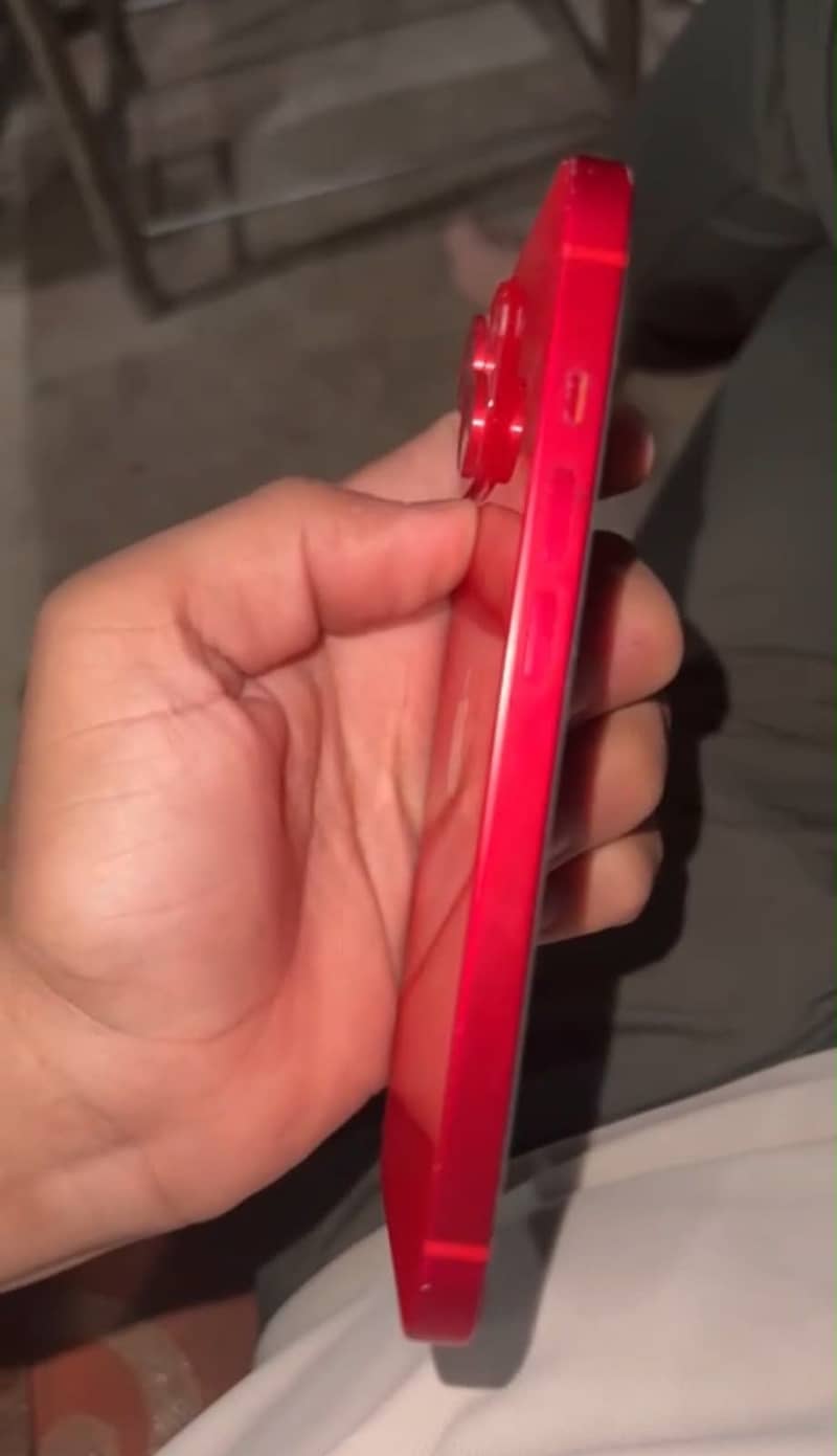 Apple iPhone 14 3